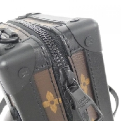 Túi xách mềm dọc Monogram Taffeta Louis Vuitton M45044 613500