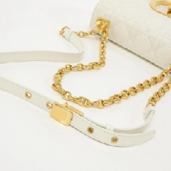 【Sản phẩm mới】Túi xách vai Dior Caro nhỏ M9241UWHC của Christian Dior 613537