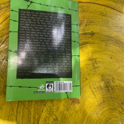 KẺ BỊ TRUY NÃ- John Le Carre 536680