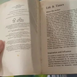 [MIỄN PHÍ BỌC SÁCH] The Three Musketeers - Alexandre Dumas 1027493