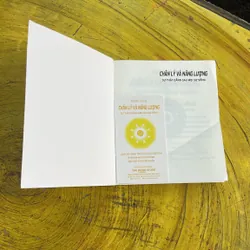 CHÂN LÝ VÀ NĂNG LƯỢNG- TAMMIE TRUONG 702055