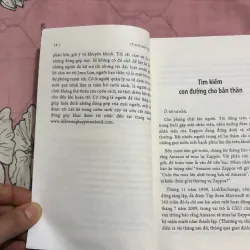 Tỷ phú bán giày 755323