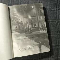 (Bìa cứng) Vừa tỉnh dậy thì nghe nói tôi kết hôn rồi (Tập 1) - Mộc Qua Hoàng 712455