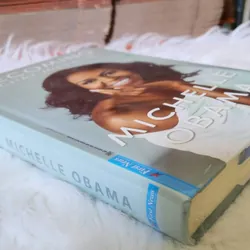 BECOMING - CHẤT MICHELLE (Seal, bìa cứng) 731391