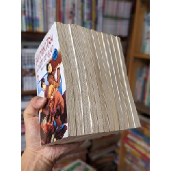 TRUYỆN TRANH Sáu chàng trai và một cô gái 126540