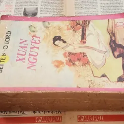 Tiểu thuyết XUÂN NGUYỆT - nữ nhà văn Bette Bao Lord  1046966