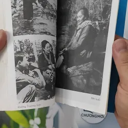 Người Đi Tìm Ngọn Đuốc Thiêng - Thanh Giang 798320