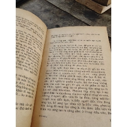 Nghệ thuật biểu diễn hiện thực tâm lý - Đình Quang 1026961