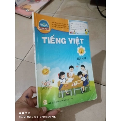 Tiếng việt lớp 1 tập hai (Chân trời sáng tạo) Giáo khoa HCM2702 Rebooks.vn