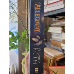 DIVERGENT TRILOGY : Divergent | Insurgent | Allegiant - Veronica Roth 174730