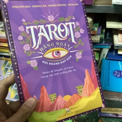 Sách Tarot hằng ngày