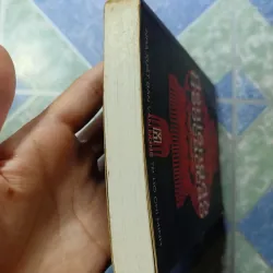 Đèn lồng đỏ treo cao cao - 997365