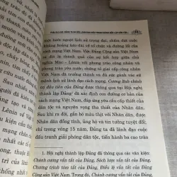 Tự hào và tin tưởng dưới lá cờ vẻ vang của Đảng 782810