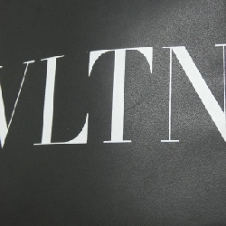 Túi đeo vai Valentino Garavani 1Y2B0943WJW - Hàng hiệu Authentic 802613