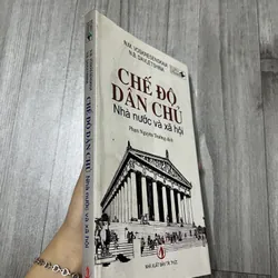 Chế độ dân chủ: Nhà nước và xã hội. 6a4 737102