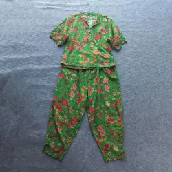 Bộ mặc nhà họa tiết hoa xanh