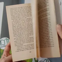 [MIỄN PHÍ BỌC SÁCH] A Shiver of Light - Laurell K. Hamilton 1027193