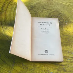 WUTHERING HEIGHTS- EMILY BRONTE 572796