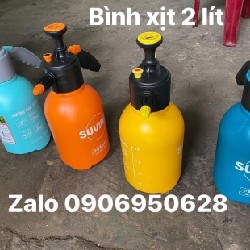 Bình xịt tưới cây 2 lít có nút gài tự động phun