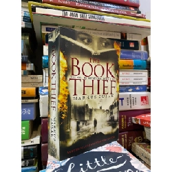 THE BOOK THIEF (A NOVEL) - MARKUS ZUSAK 120823