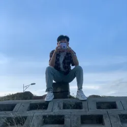 Máy chụp hình Instax Mini 12 tím compact, đẹp, mới 90% 784882