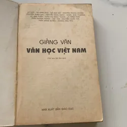 Giảng văn Văn học Việt Nam 592186