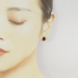 K18YG Garnet Bông tai - Hàng hiệu Chính hãng 870238