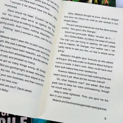 Sách nhập trung - Bear Grylls Mission Survival 8 Books Set, nhiệm vụ sống còn 8 cuốn 937431