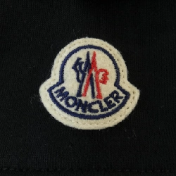 Moncler MONCLER 10938G00028 Áo khoác lông 628879