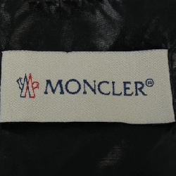 Moncler MONCLER 20933G00012 Cape 629162