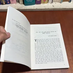 II Lịch Sử: Bác Hồ Với Anh Hùng Dũng Sỹ Miền Trung - 2001 958692
