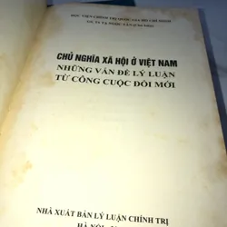Chủ nghĩa xã hội ở Việt Nam những vấn đề lý luận từ công cuộc đổi mới  738086