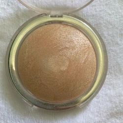 Phấn bắt sáng Glow Catrice Đức  463973