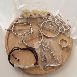 (2hand 98%] Combo lắc tay kẹp tóc gấu cute 736955