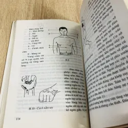 TRUYỆN VÀ NGHIỆP VÕ - QUYỀN ANH  1043829