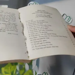 [XƯA] Chuyện Nội Cung Cựu Hoàng Bảo Đại (1999) - Nguyễn Đắc Xuân 970266