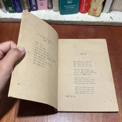 [Sách Xưa] - II Thơ: Hoa Trên Đá - Chế Lan Viên - 1984 792580