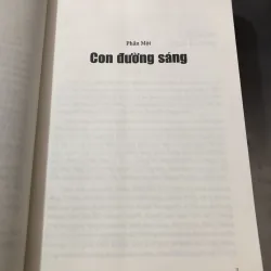 Người lữ hành lặng lẽ của tác giả Hữu Mai 977552