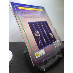 100 Questions and Answers Crime and Punishment mới 85% bẩn nhẹ Anita Ganeri HPB2607 NGOẠI VĂN 458741