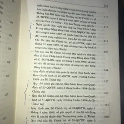 Về cán bộ và công tác cán bộ trong thời kỳ đổi mới  720303