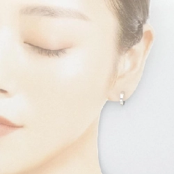 Khuyên tai Cartier Mini Love - Hàng hiệu Chính hãng 843832