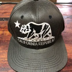 Nón snapback phong cách hiphop - hoạ tiết gấu thêu tay - xuất khẩu xịn - ship ngẫu nhiên. 520090