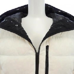 Áo khoác lông vũ MONCLER 640197