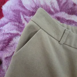 Quần bêggi dạ cạp trun sau ghi vàng hơi sang tông sậm 740031