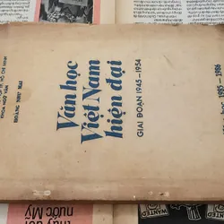 Văn Học Việt Nam hiện đại (1945-1954) - Giáo sư/nhà giáo nhân dân Hoàng Như Mai 726796