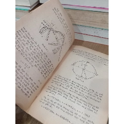 Sử dụng bản đồ địa hình - Bùi Đức Tiến, Vũ Thành Mô 747066