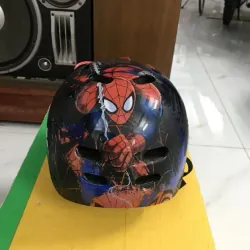 nón bảo hiểm có hình con nhiện 933490