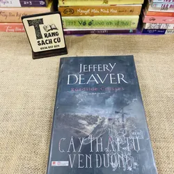 CÂY THẬP TỰ VEN ĐƯỜNG