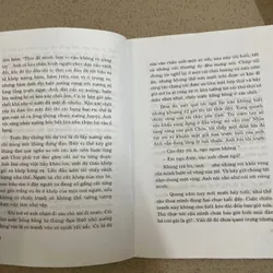 Cô Gái Vùng Chiến Tuyến – Tập ký chiến tranh sâu sắc 605978