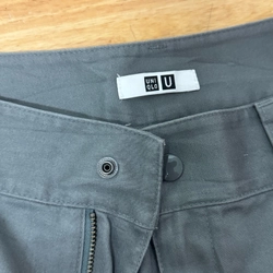 Quần Uniqlo xám xi măng 455011